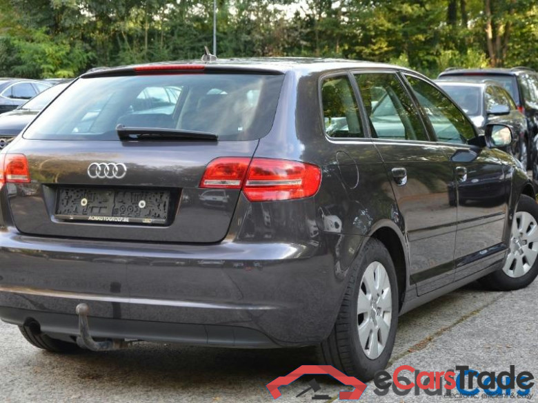 Audi A3 SB 1.6 TDie Attraction Start/St DPF 105Hp Leather Navi Klima PDC... #3