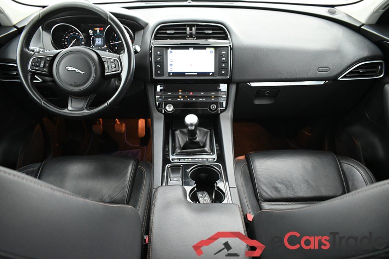 Jaguar F-Pace 2.0 D Prestige 180Hp AWD Xenon Navi Leather KeylessGo Klima PDC ... #6