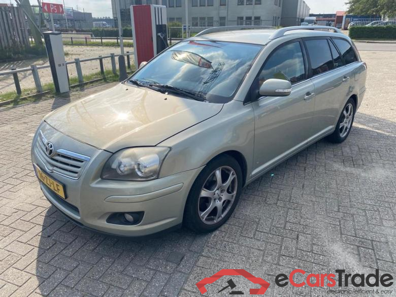 TOYOTA Avensis Wagon 2.0 D-4D Executive Business (5-drs Combi) TOYOTA Avensis Wagon 2.0 D-4D Executive Business (5-drs Combi)