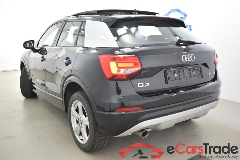 Audi Q2 1.0 TFSI Sport Pano Navi Leather Klima PDC ... #4