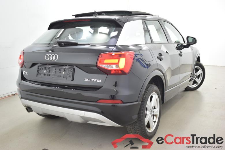 Audi Q2 1.0 TFSI Sport Pano Navi Leather Klima PDC ... #3