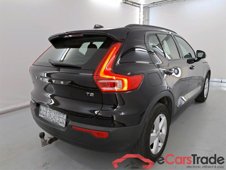 VOLVO XC40 1.5 T2 Momentum Core Auto Sensus Navigation Park Assist #2