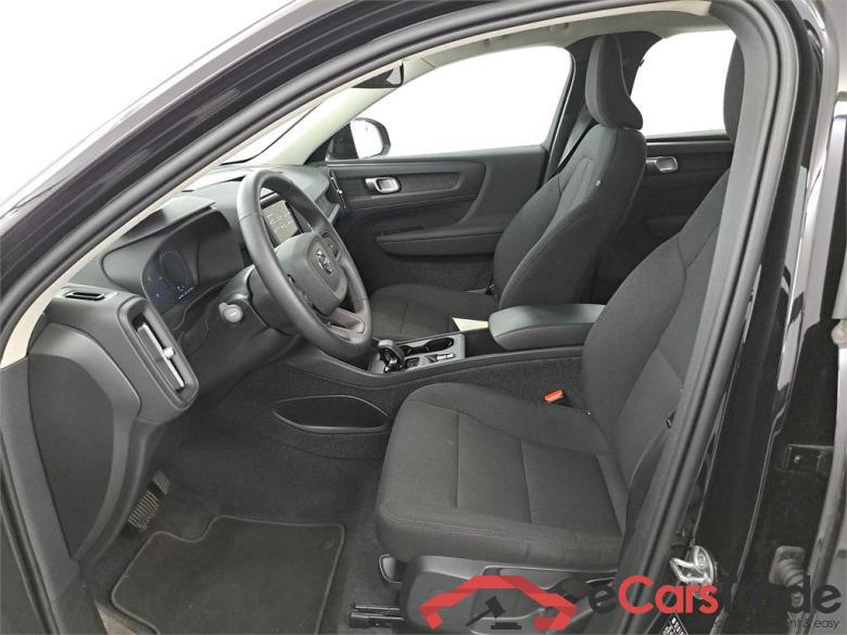 VOLVO XC40 1.5 T2 Momentum Core Auto Sensus Navigation Park Assist #6