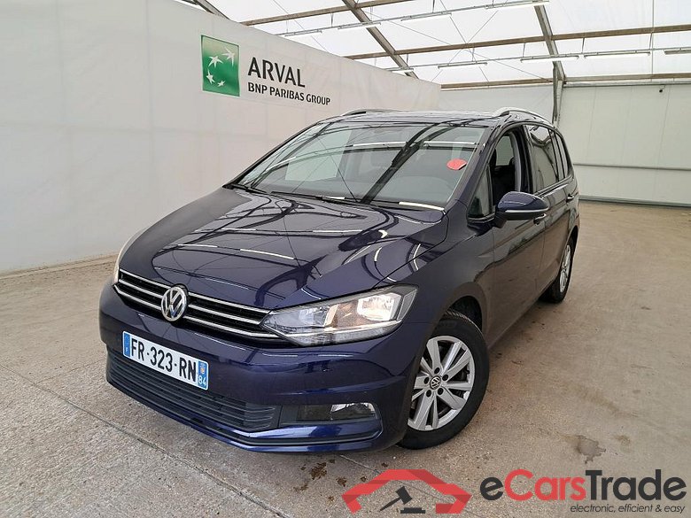 Volkswagen 2.0 TDI 150 DSG7 Lounge Business 7 pl Touran / 2015 / 5P / monospace 2.0 TDI 150 DSG7 Lounge Business 7 pl