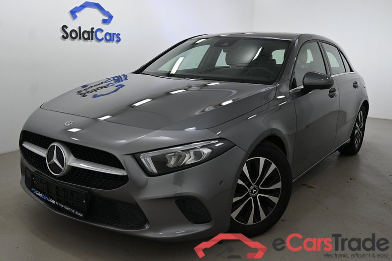 Mercedes A 180 Aut. LED-Xenon Widescreen Navi 1/2 Sport-Leather KeylessGo Camera Klima PDC ...