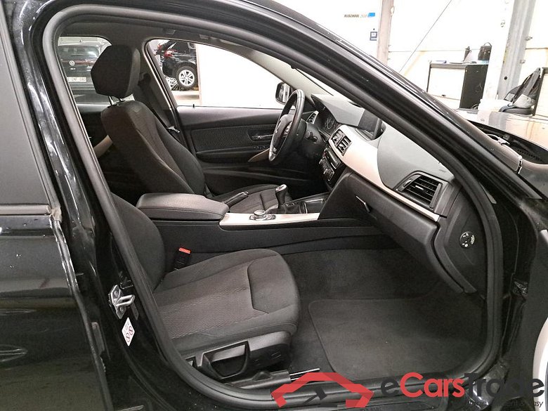 BMW 318 d LED-Xenon Navi KeylessGo Klima PDC ... #5