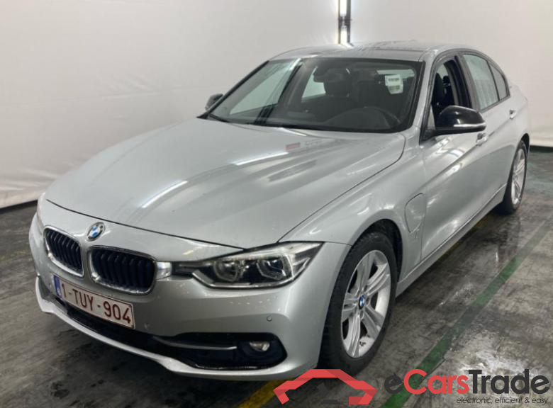 BMW 330 E Plug-In Hybrid Sport Aut. LED-Xenon Navi Sport-Seats KeylessGo Klima PDC ...