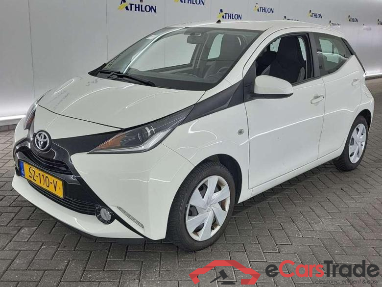 TOYOTA Aygo 1.0 VVT-i x-nav 5D 51kW