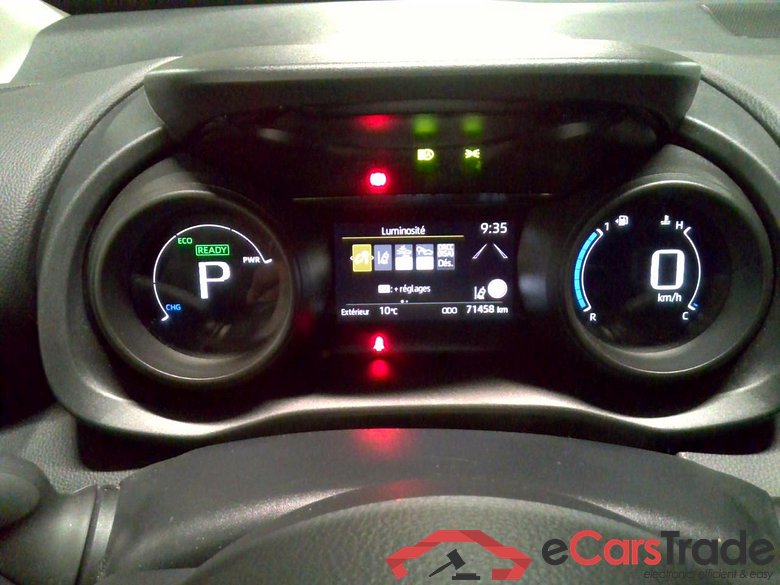 Yaris Cross 1,5 HEV 2WD Dynamic #6