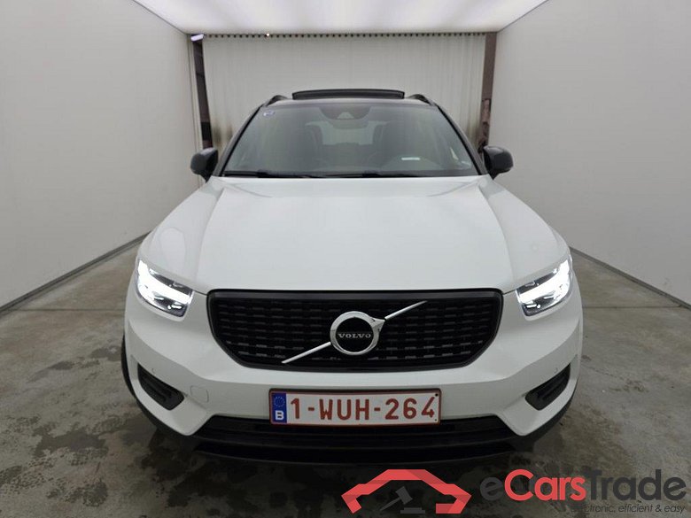 Volvo XC40 T3 Geartronic R-Design 5d #1