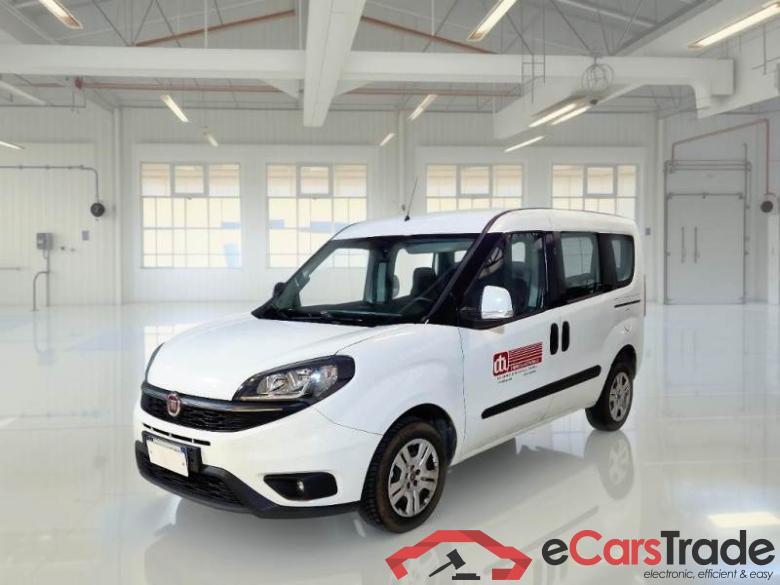 Fiat 8 FIAT DOBLÒ CARGO / 2014 / 5P / COMBI COMBI 1.6 MJET 16V 105CV SX (CAT.N1) EU6 #1