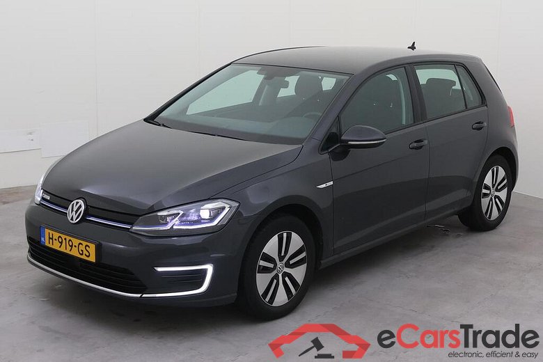 VOLKSWAGEN e-Golf 