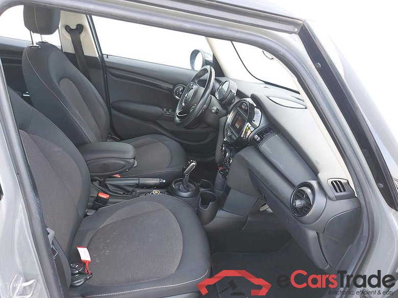 Mini COOPER 5 PUERTAS Mini 5p Cooper 1.5 135CV AT7 E6dT #6