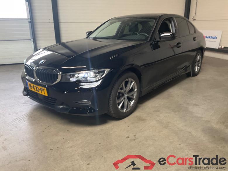 BMW 3-serie 320i Executive Ed. #1