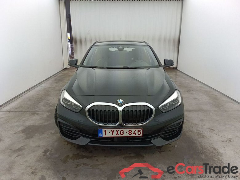 BMW 1 Reeks Hatch 118iA (100 kW) 5d