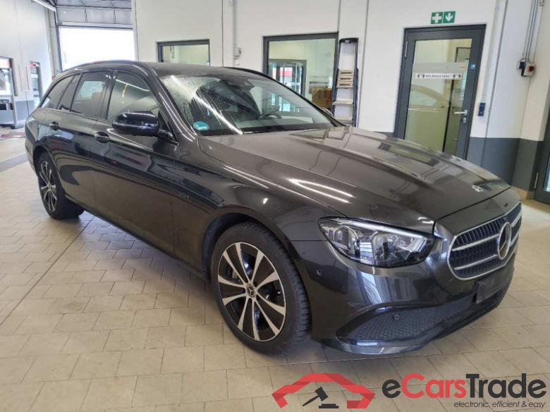 Mercedes-Benz E -Klasse T-Modell (BM 213)(06.2016->) DE - Kb5 E 300 de EU6d, T de Avantgarde 4Matic (EURO 6d), (Facelift) 2020 - 2023 #2
