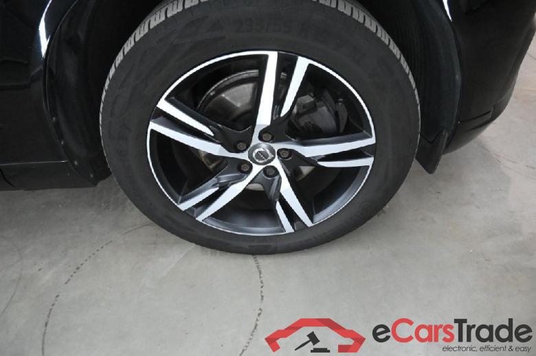 Volvo XC60 ´17 XC60 R Design 2WD 2.0 D4 140KW AT8 E6dT #3