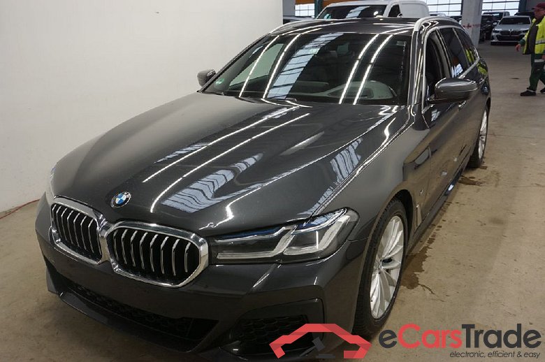 BMW 5-Serie Touring ´16 Baureihe 5 Touring 530 d M Sport 3.0 210KW AT8 E6d