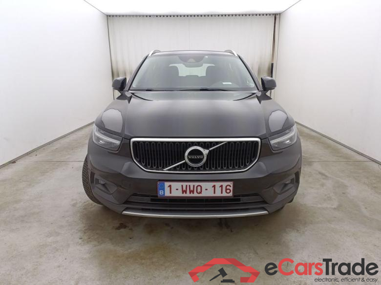 Volvo XC40 D3 Momentum Pro 5d