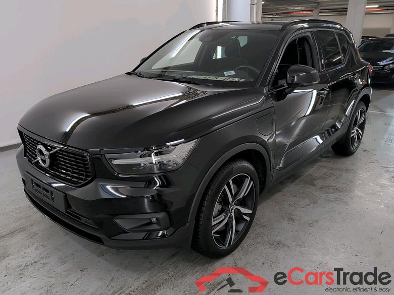 VOLVO XC40 1.5 T4 RECHARGE GEARTRONIC R-DESIGN Winter Tech & Park Assist #1