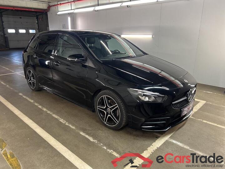 Mercedes B-Klasse B-Klasse B 180 AMG Line 100kW/136pk  5D/P Auto-7 - CO2 onvolledig #2