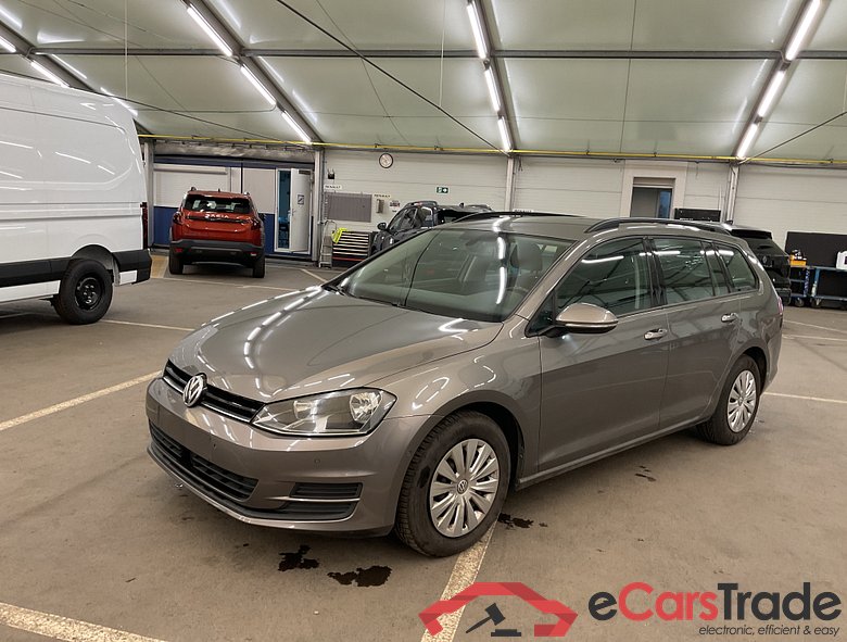 VOLKSWAGEN Golf VII SW Golf Variant Trendline 1.2 TSI BlueMotion Technology 81 kW (110 ch) 6 vitesses manuel #1