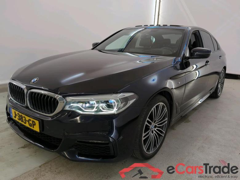 BMW 5 Serie Sedan FL'20 BMW 5 Serie Sedan 520iA 4d #1