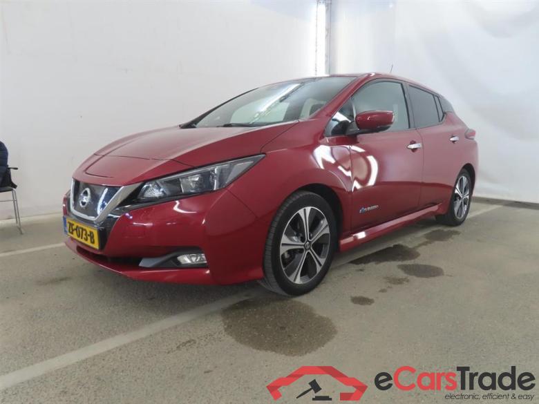 NISSAN Leaf N-Connecta 40 kWh #1