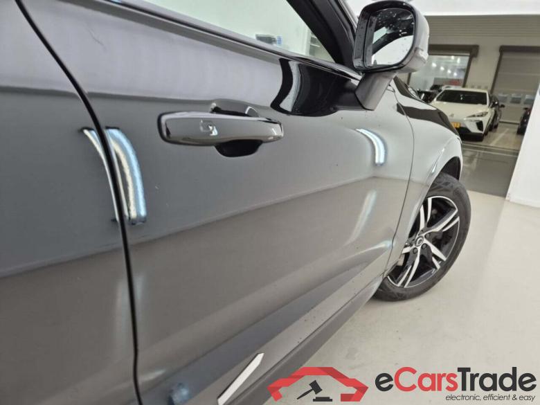 VOLVO XC60 2.0 B4 R-DESIGN AUT #4