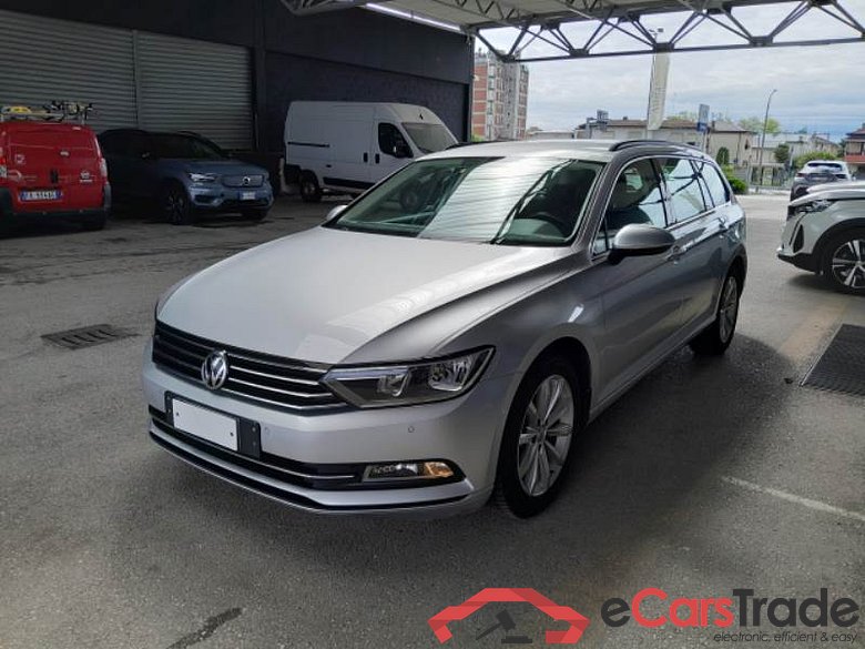 Volkswagen 2 VOLKSWAGEN PASSAT / 2014 / 5P / STATION WAGON VARIANT 2.0 TDI 110KW BUSINESS BMT #1