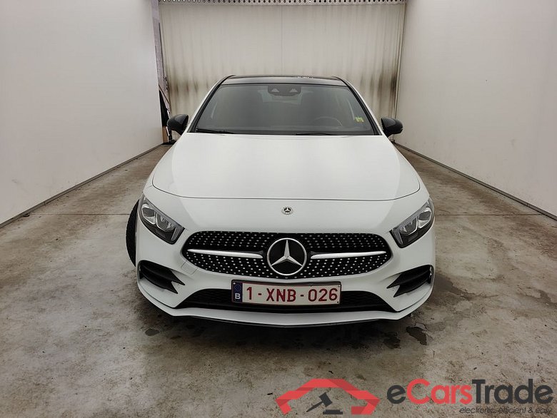 Mercedes-Benz A-Klasse A 180 Business Solution Aut. 5d