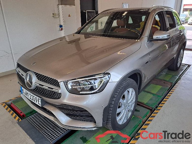 Mercedes-Benz GLC -Klasse (BM 253)(06.2015->) DE - SUV5 GLC 300 e EU6d, e AMG Line 4Matic (EURO 6d), (Facelift) - Transportschaden s. KVA