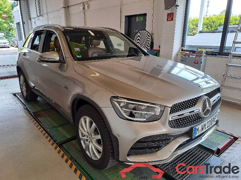 Mercedes-Benz GLC -Klasse (BM 253)(06.2015->) DE - SUV5 GLC 300 e EU6d, e AMG Line 4Matic (EURO 6d), (Facelift) - Transportschaden s. KVA #2