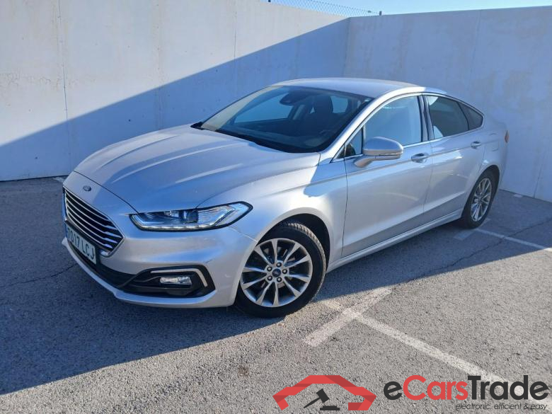 Ford 2.0 TDCi 110kW (150CV) Titanium 235 FORD Mondeo / 2014 / 5P / berlina con portón 2.0 TDCi 110kW (150CV) Titanium 235
