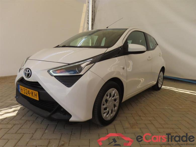 TOYOTA Aygo 1.0 VVT-i x-play