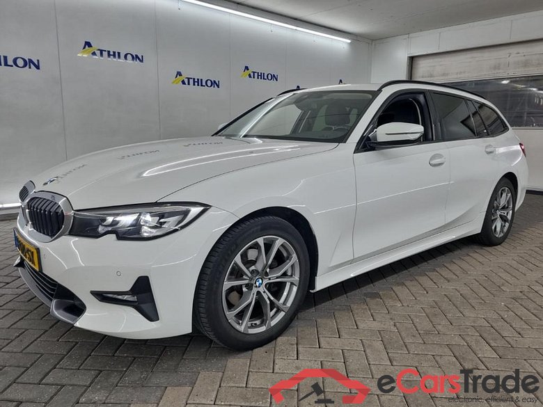 BMW 3-serie Touring 318dA Corporate Executive 5D 110kW