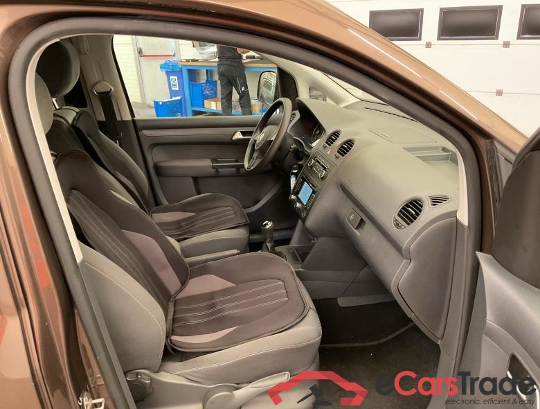 VOLKSWAGEN Caddy Maxi Life 2PLC Caddy Maxi Trendline 7-places 3006 mm 1,6 l TDI  102ch (75KW) Boîte manuelle 5 vitesses #3