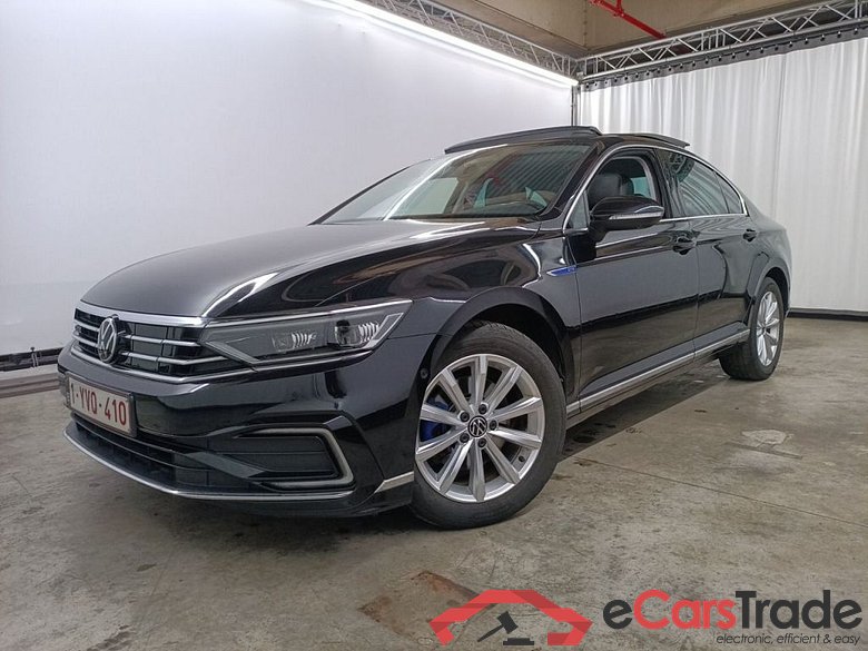 Volkswagen Passat 1.4 TSI GTE Business DSG 4d #4