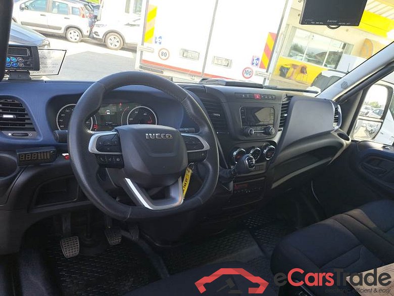 Iveco 68 IVECO DAILY / 2019 / 2P / CABINATO 60C18H 3750 QUAD-TOR RG #3