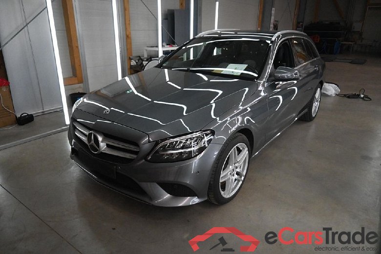 Mercedes C-Klasse T-Mod.-alt C -Klasse T-Modell C 300 de T (205.213)Avantgarde 2.0 225KW AT9 E6d #1