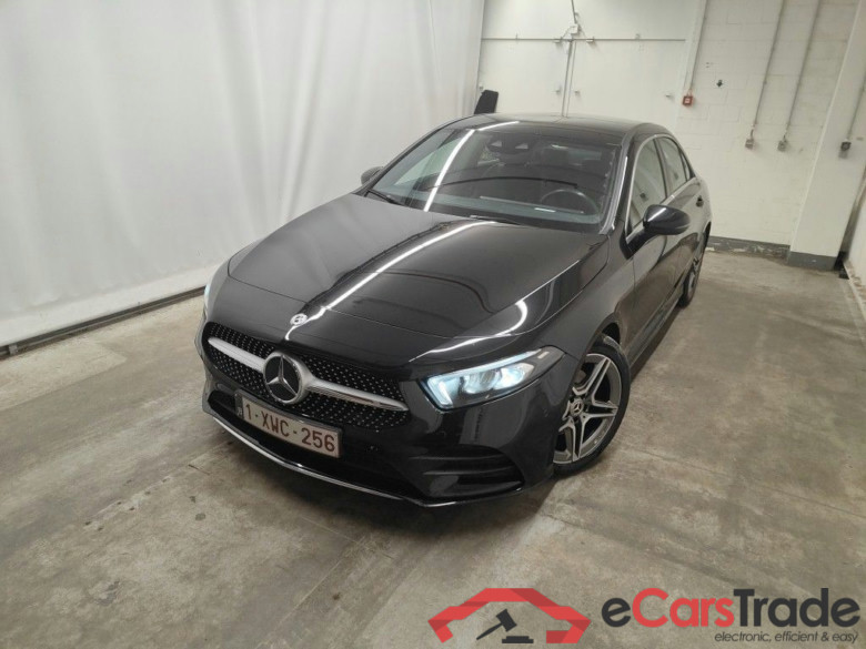 Mercedes-Benz A-Klasse Limousine A 180 d DCT Business Solution 4d