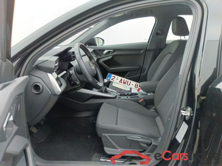 Audi A3 Sportback 2.0 30 TDi 85kW 5d #3