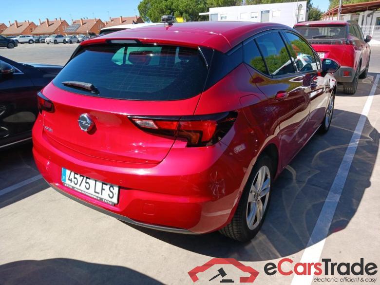 OPEL Astra / 2019 / 5P / berlina con portón 1.2T SHL 81kW (110CV) GS Line #2