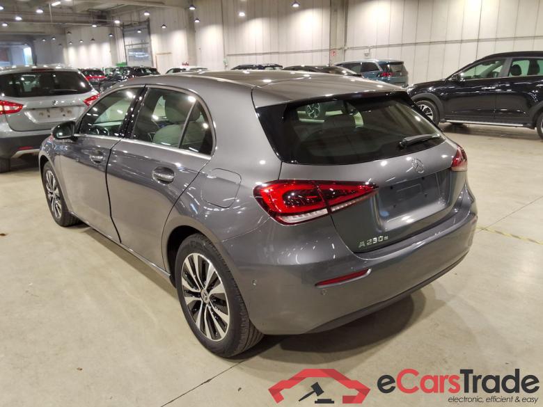 MERCEDES-BENZ A-CLASS 1.3 A 250 E DCT #2