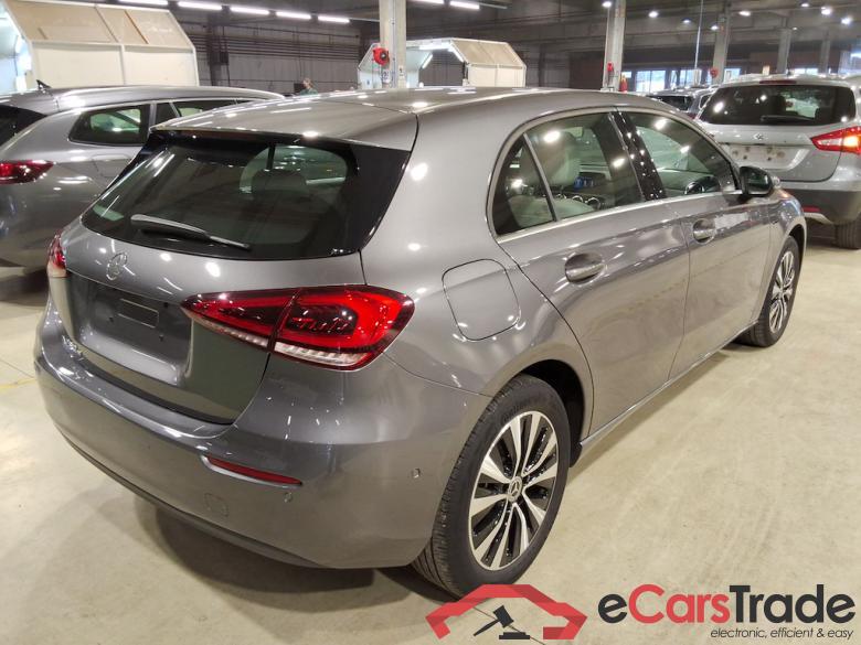 MERCEDES-BENZ A-CLASS 1.3 A 250 E DCT #4