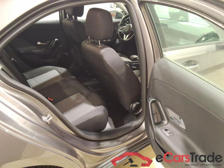 MERCEDES-BENZ A-CLASS LIMOUSINE 2.0 A 180 D BUSINESS SOLUTION ESSENTIAL #5