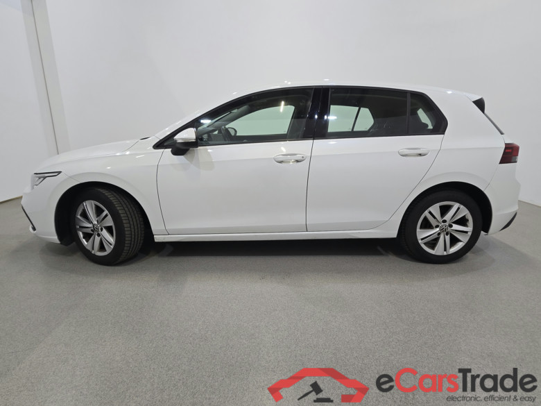 Volkswagen Golf 2.0 TDi Life Aut. LED Virtual ACC Navi KeylessGo Camera Klima PDC ... #2