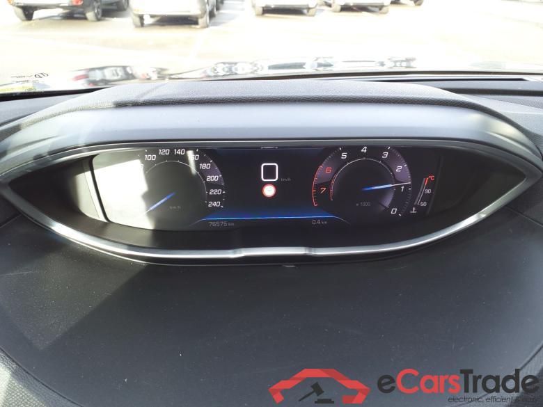PEUGEOT 5008 1.2  Purectech 130 CV EAT8  Allure Pack #6 PEUGEOT 5008 1.2  Purectech 130 CV EAT8  Allure Pack #6