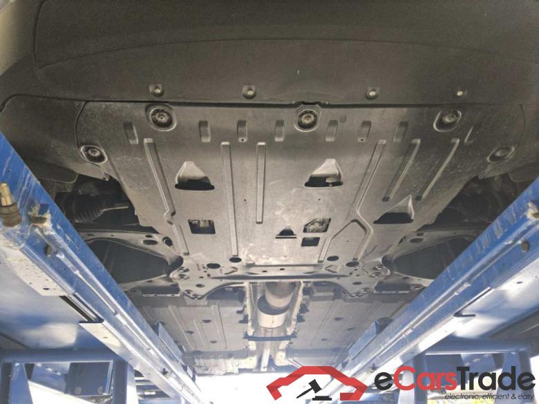 Volvo XC40 (2017->) DE - SUV5 B4 2WD EU6d, Plus Dark (EURO 6d), (Facelift) 2022 - 2024 #5