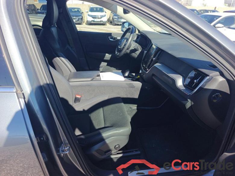 VOLVO XC60 / 2017 / 5P / todoterreno 2.0 T8 AWD Business Plus Auto #6